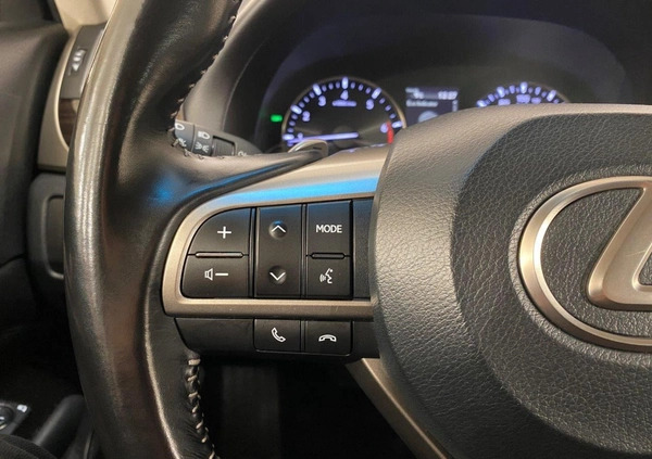 Lexus GS cena 119900 przebieg: 108039, rok produkcji 2017 z Poznań małe 277
